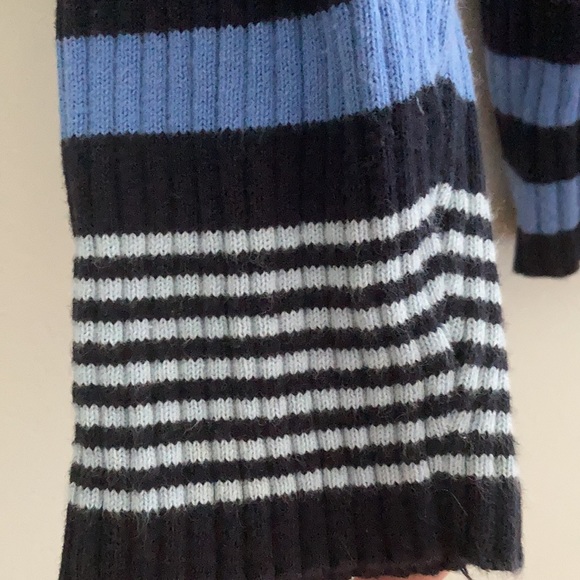 Cotton Striped Turtle Neck - Picture 3 of 3